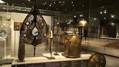 Islamic Art (Denon wing, levels -2 and -1)
