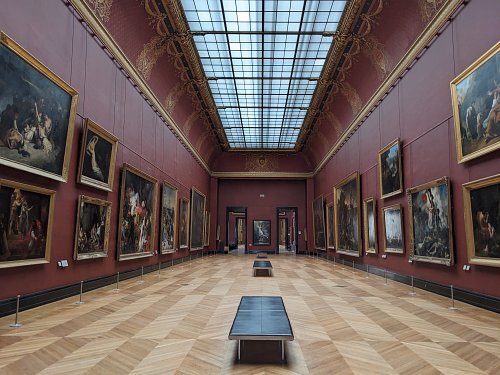 Salle_Mollien_(salle_700)_-_Palais_du_Louvre_-_2024