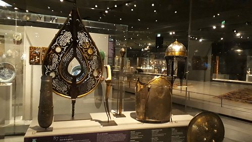 Islamic Art (Denon wing, levels -2 and -1)