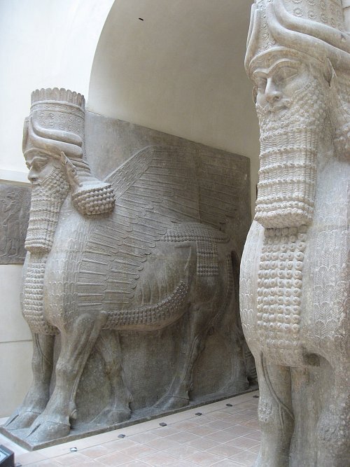 Human-headed_Winged_Bulls_Gate_Khorsabad_-_Louvre_02b
